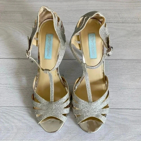 Betsey Johnson Glittery Heels Sz 8.5 - Picture 3 of 11